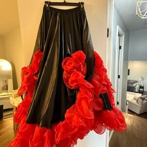 Flamenco/Belly Dance Maxi Skirt — Black & Red